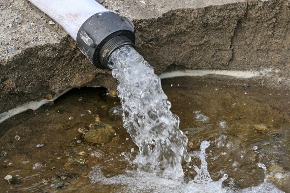 Στη Ζάκυνθο τρέχει πετρέλαιο από τις βρύσες