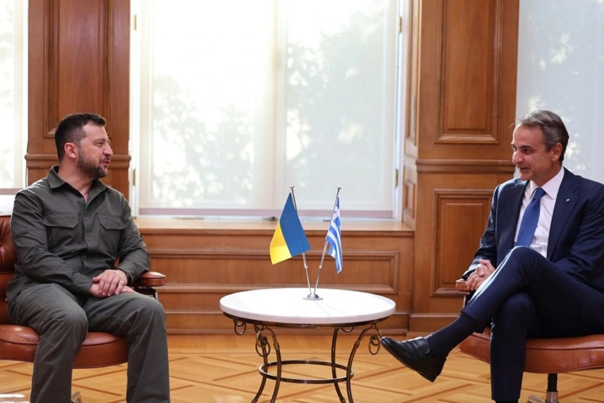 Μητσοτάκης με Ζελένσκι: Τα εγκλήματα πολέμου στο έδαφος της Ουκρανίας πρέπει να βρουν τιμωρία από τη διεθνή Δικαιοσύνη