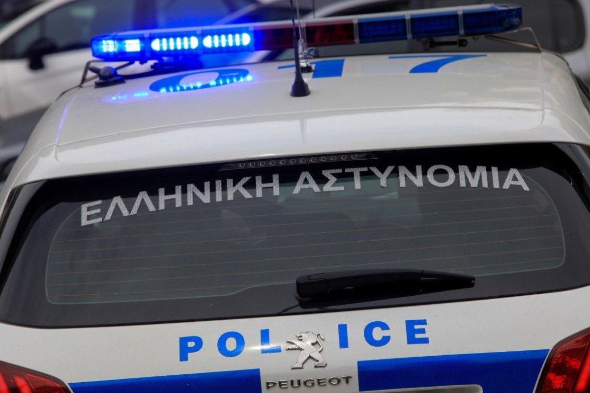 Σοκ στην Πάτρα: Εισέβαλε στο σπίτι της πρώην συζύγου του με μαχαίρι