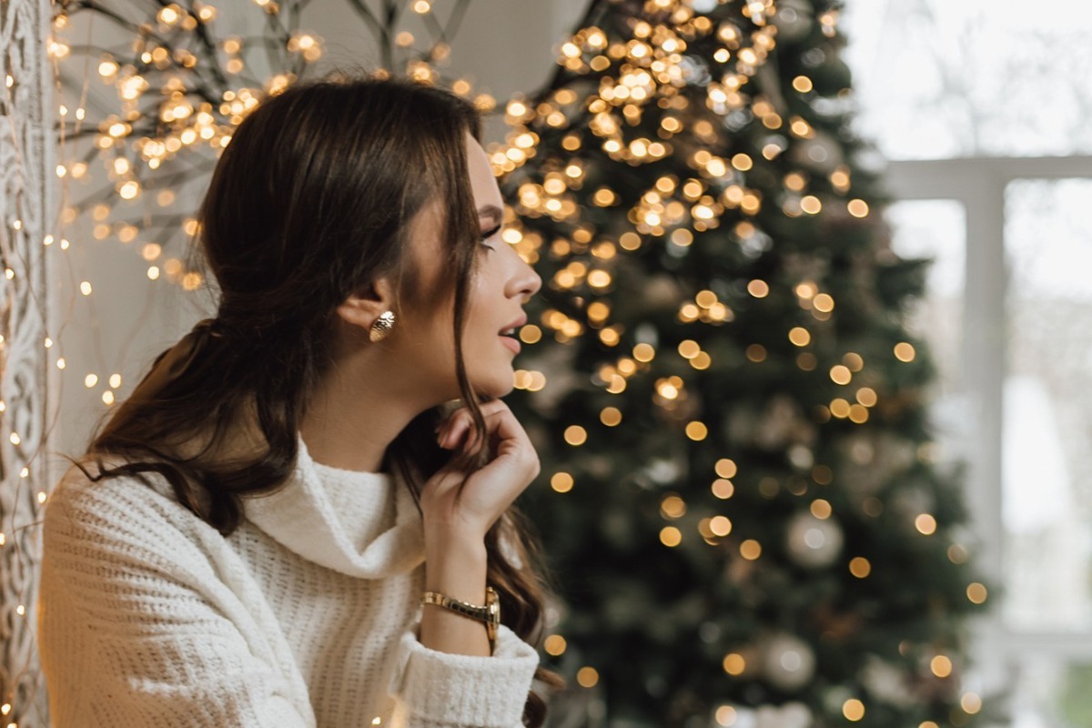 Γιατί οι γιορτές μας κάνουν πιο ευάλωτους συναισθηματικά;