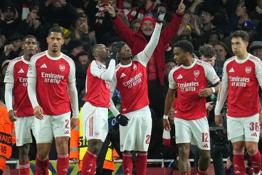 Θρίαμβος με 3‑1 της απόλυτης Αρσεναλ επί της Μπάγερν, διασυρμός της Λίβερπουλ από την Αϊντχόφεν με 1‑4