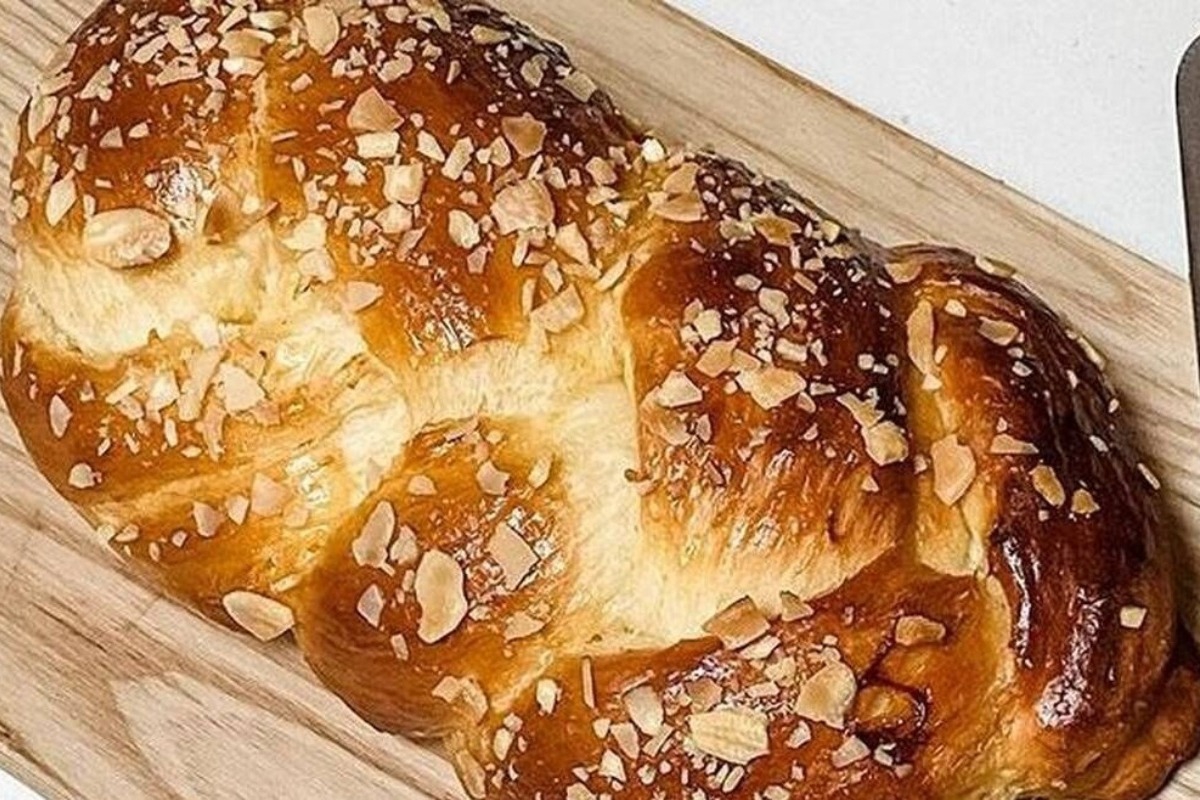 ΕΦΕΤ: Ανακαλείται γνωστό τσουρέκι με πραλίνα φουντουκιού από τα ράφια των σούπερ μάρκετ