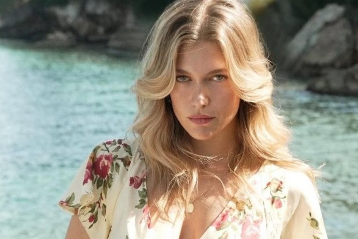 Κλέλια Ανδριολάτου: Η σπάνια δημόσια εμφάνιση με τη μητέρα της στο γήπεδο