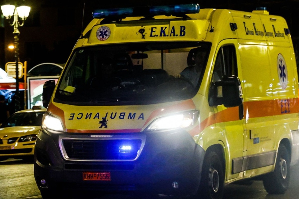 Βόλος: 23χρονος σε αμόκ πήρε λάθος χάπια, έβρισε τη μητέρα του και «διέλυσε» το σπίτι - «Γης μαδιά» έκανε το σπίτι της μητέρας του ένας 23χρονος γιατί δεν έβρισκε τα χάπια του