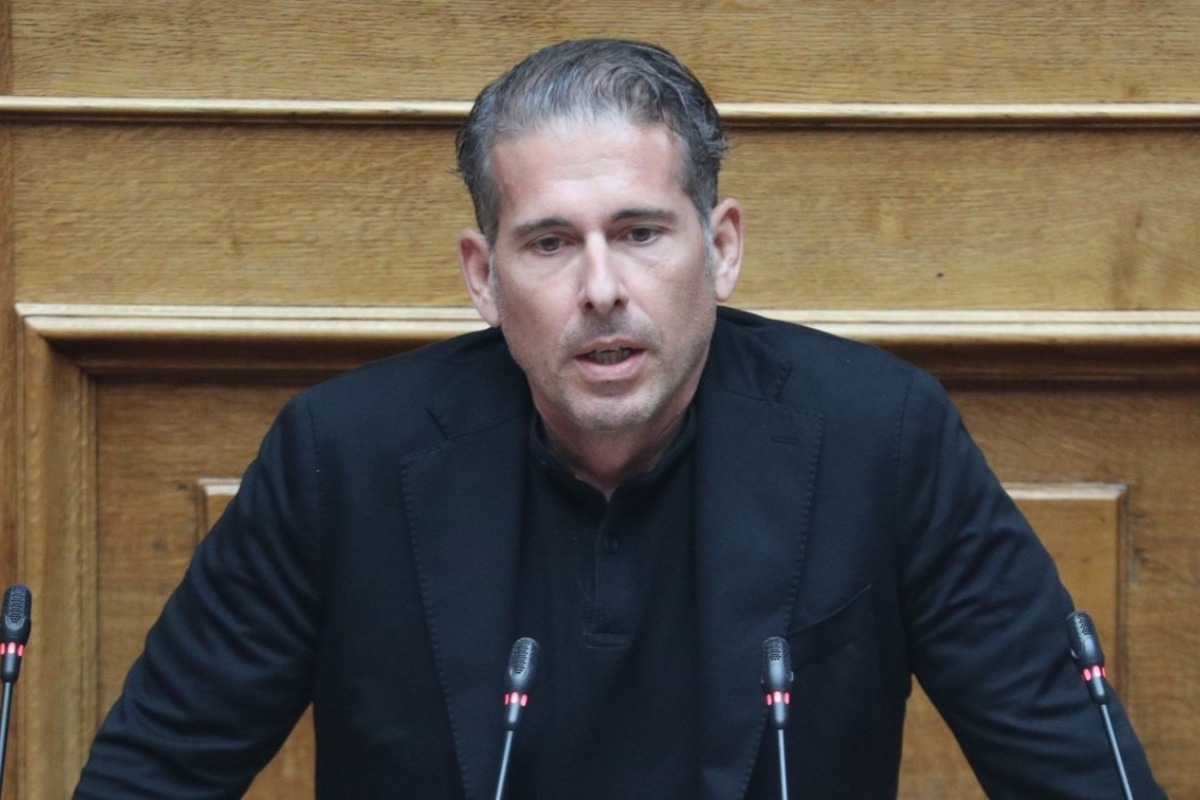 Διαμαντής Καραναστάσης: Οι πρώτες δηλώσεις μετά το θετικό αλκοτέστ - Ο ηθοποιός και πρώην βουλευτής της «Πλεύσης Ελευθερίας είχε καταναλώσει αλκοόλ πάνω από το όριο, με αποτέλεσμα να του αφαιρεθεί το δίπλωμα και να του 