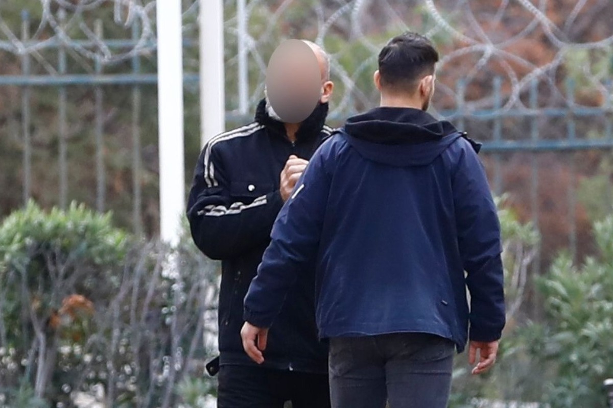 Δολοφονία Ελένης Παπαδοπούλου: Προφυλακίστηκε ο γιος της - Έπειτα από εξαντλητική ανακριτική διαδικασία οκτώ ωρών, οι δικαστικές αρχές έκριναν ότι συντρέχουν οι προϋποθέσεις για την επιβολή προσωρινής κράτησης