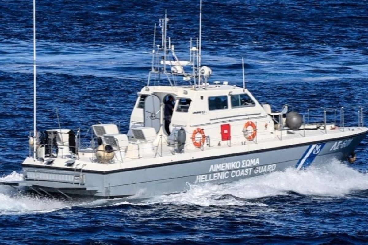 Βύθιση σκάφους στον κόλπο του Αγιου Όρους - Σε εξέλιξη η επιχείρηση διάσωσης - Σε εξέλιξη επιχείρηση διάσωσης τεσσάρων αλλοδαπών στον κόλπο Αγίου Όρους