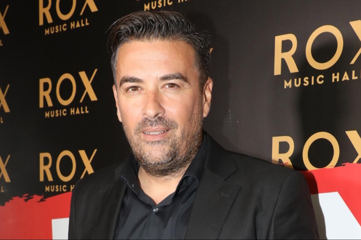 Γιάννης Αϊβάζης: Με νέα καλλονή σύντροφο μετά το διαζύγιο από τη Μαρία Κορινθίου