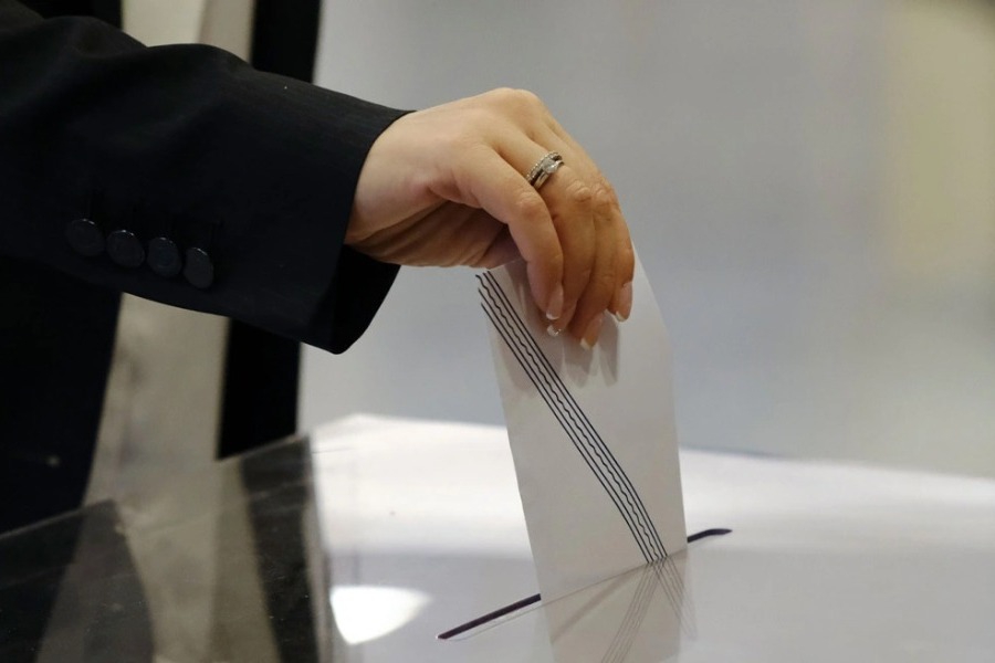 ALCO: Στις 11,6 μονάδες το προβάδισμα της ΝΔ στην πρόθεση ψήφου, διαρκής αύξηση των αναποφάσιστων - Δυόμισι μονάδες μέσα σε έναν μήνα ανέβηκε το ποσοστό των αναποφάσιστων