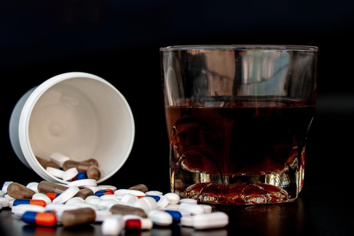 Τα φάρμακα που είναι ότι πιο επικίνδυνο να τα συνδυάζεις με αλκοόλ