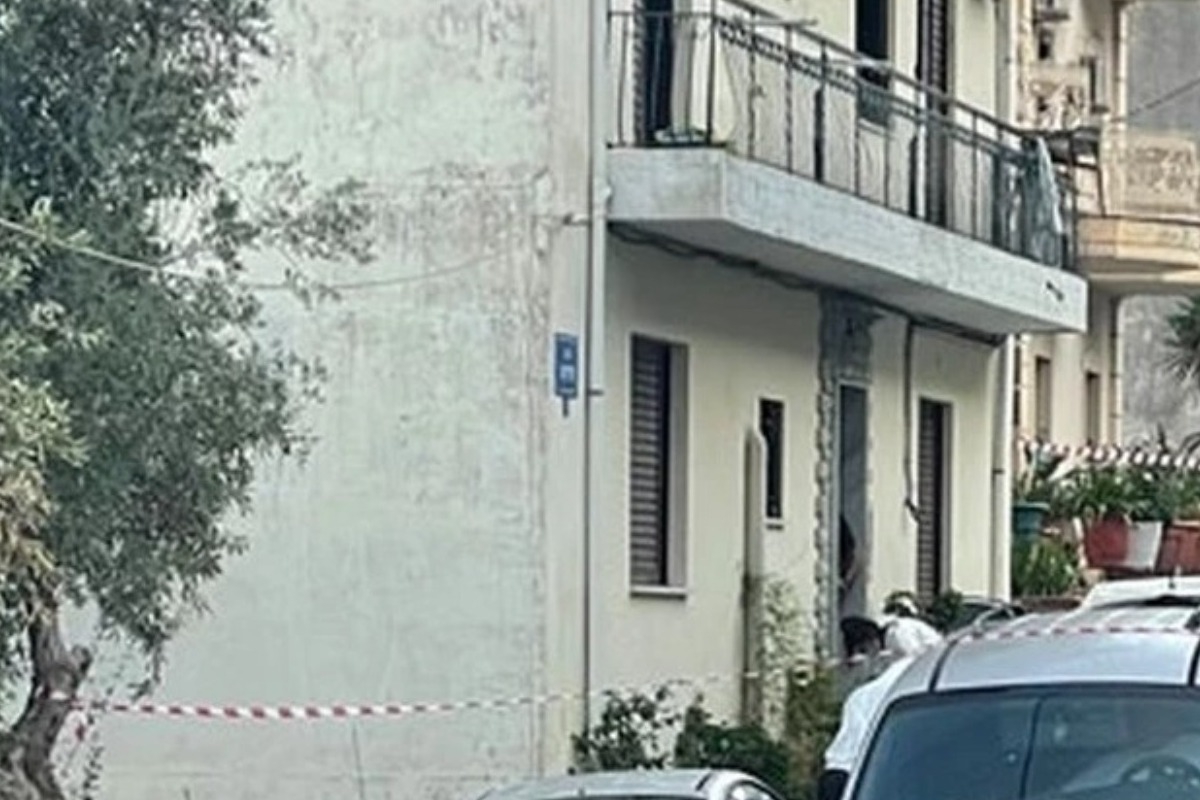 Αμφιλοχία: «Έλα τώρα σπίτι, αλλιώς θα τη σκοτώσω» ‑ Κράτησε όμηρο την κόρη του για να εκβιάσει τη σύζυγο