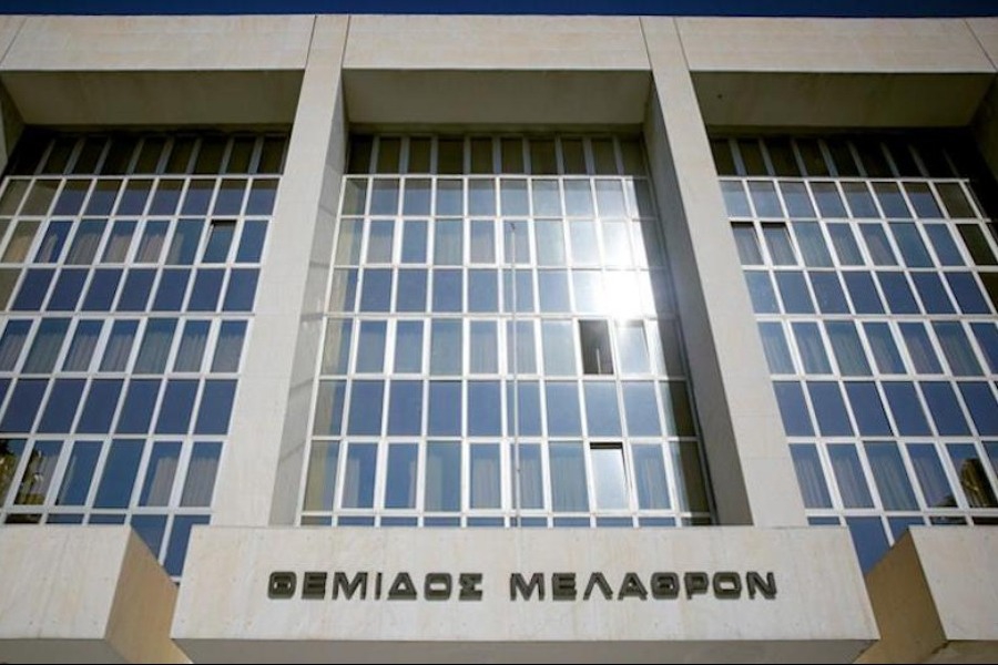 Τέμπη: Σε απεργία πείνας καλούν και άλλοι συγγενείς θυμάτων, μπροστά από τον Αρειο Πάγο.