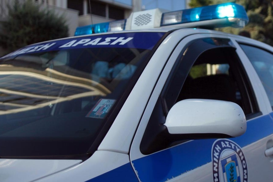 Τρόμος για υπάλληλο ζαχαροπλαστείου στη Νέα Σμύρνη