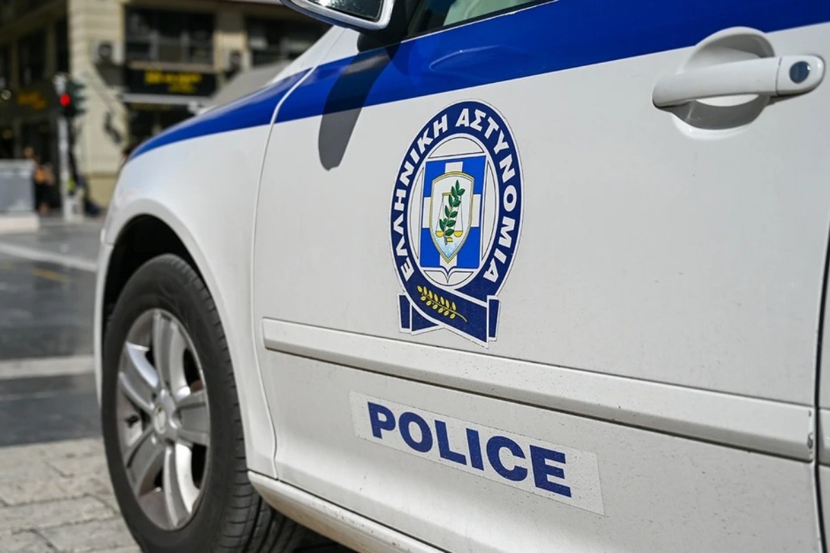 Συνελήφθη ο οπλισμένος άνδρας στον Χολαργό που είχε ταμπουρωθεί στο σπίτι του – Είχε ρίξει μολότοφ σε αστυνομικούς και περαστικούς