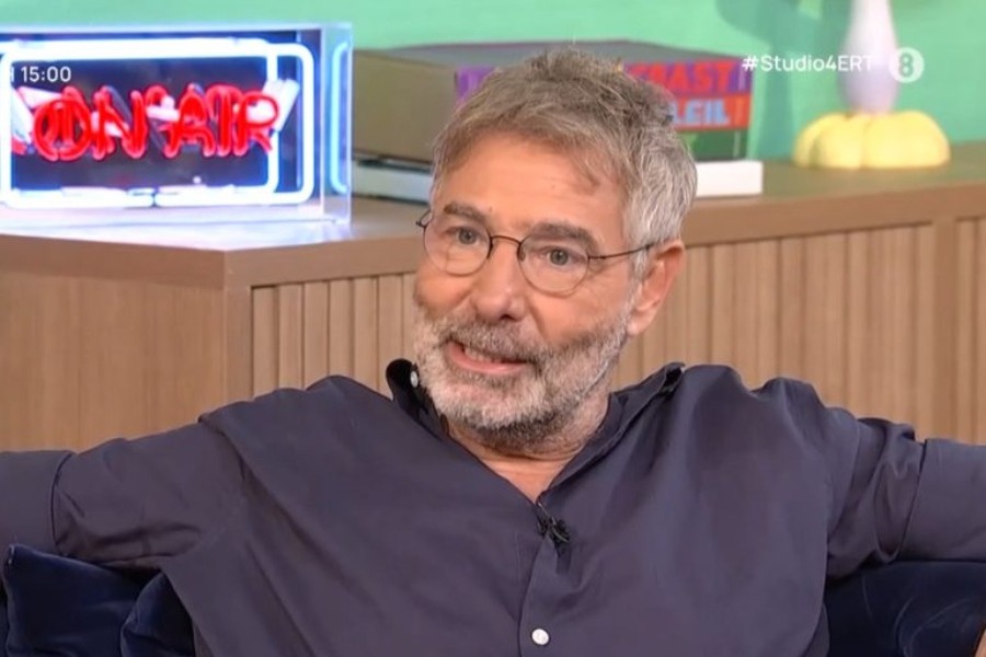 Θοδωρής Αθερίδης: «Είχα πάει μια φορά κατηχητικό και το έμαθε ο μπαμπάς μου και μου είπε θα σου σπάσω τα πόδια»