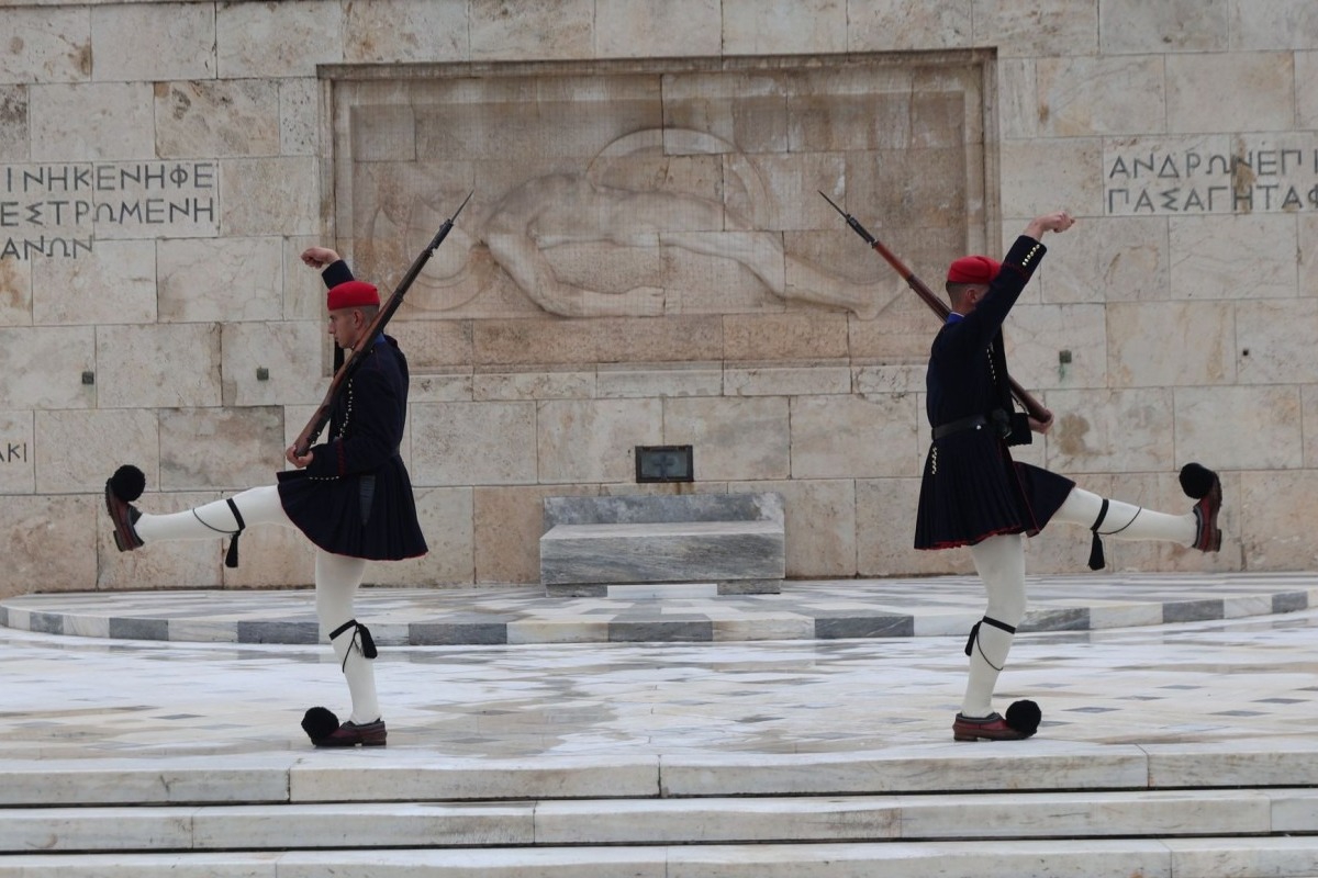 Αγνωστος Στρατιώτης: Τέλος από σήμερα οι καταλήψεις και οι συναθροίσεις - Πρόστιμα έως και €40.000 - Αυστηρά πρόστιμα που φτάνουν έως και τις 40.000 ευρώ και ποινή φυλάκισης ενός έτους προβλέπει η τροπολογία που κατατέθηκε χθες για το χώρο του μνημείο
