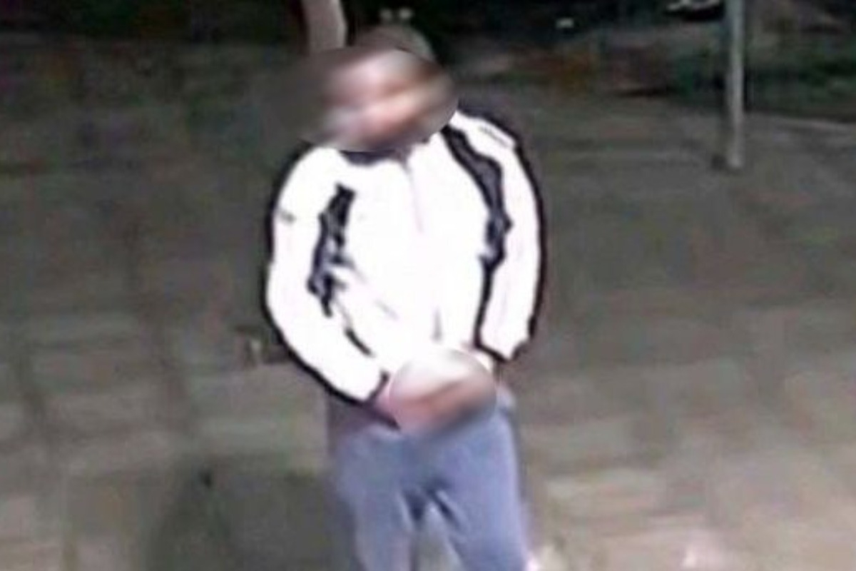 Περιστέρι: Παντρεμένος και πατέρας ενός παιδιού ο «δράκος» - Καρέ καρέ η σύλληψή του - Οι αστυνομικοί για να καταφέρουν να φτάσουν στη σύλληψη του 34χρονου, που εργαζόταν σε εργοστάσιο επίπλων, είχαν στήσει επιχείρηση, βάζοντας ως «δόλωμ