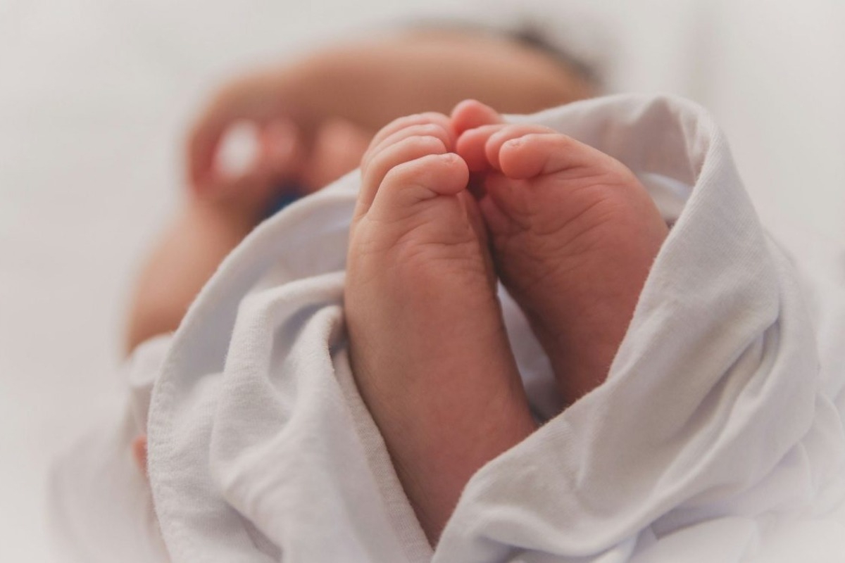 Αλεξανδρούπολη: Νεκρό 3χρονο αγόρι μεταφέρθηκε στο νοσοκομείο, ήταν υποσιτισμένο - Το παιδί ζούσε με τη μητέρα του και τα δύο ανήλικα αδέλφια του σε περιοχή της Αλεξανδρούπολης, ενώ ο πατέρας της οικογένειας εργάζεται στο εξωτερικό