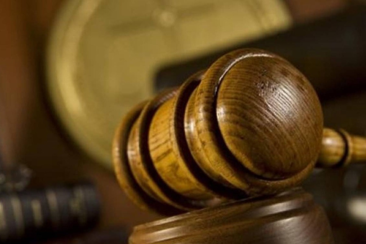 Βόλος: Ο άντρας τη χτύπησε με σφυρί και η γυναίκα παραβίασε τα μέτρα ‑ Στο αυτόφωρο πρώην ζευγάρι