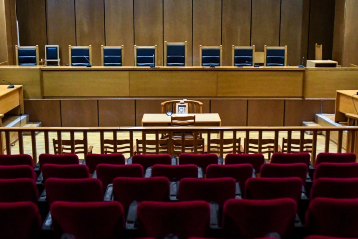 29χρονος καταδικάστηκε για σeξουαλική κακοποίηση ξαδέλφης του που ήταν μεθυσμένη στην Πέλλα - Απολογούμενος ο κατηγορούμενος αποδέχθηκε εν μέρει τη σeξουαλική επαφή, επισημαίνοντας πως η γυναίκα (2η ξαδέλφη του) καταλάβαινε τι έκανε και πως ό,τ