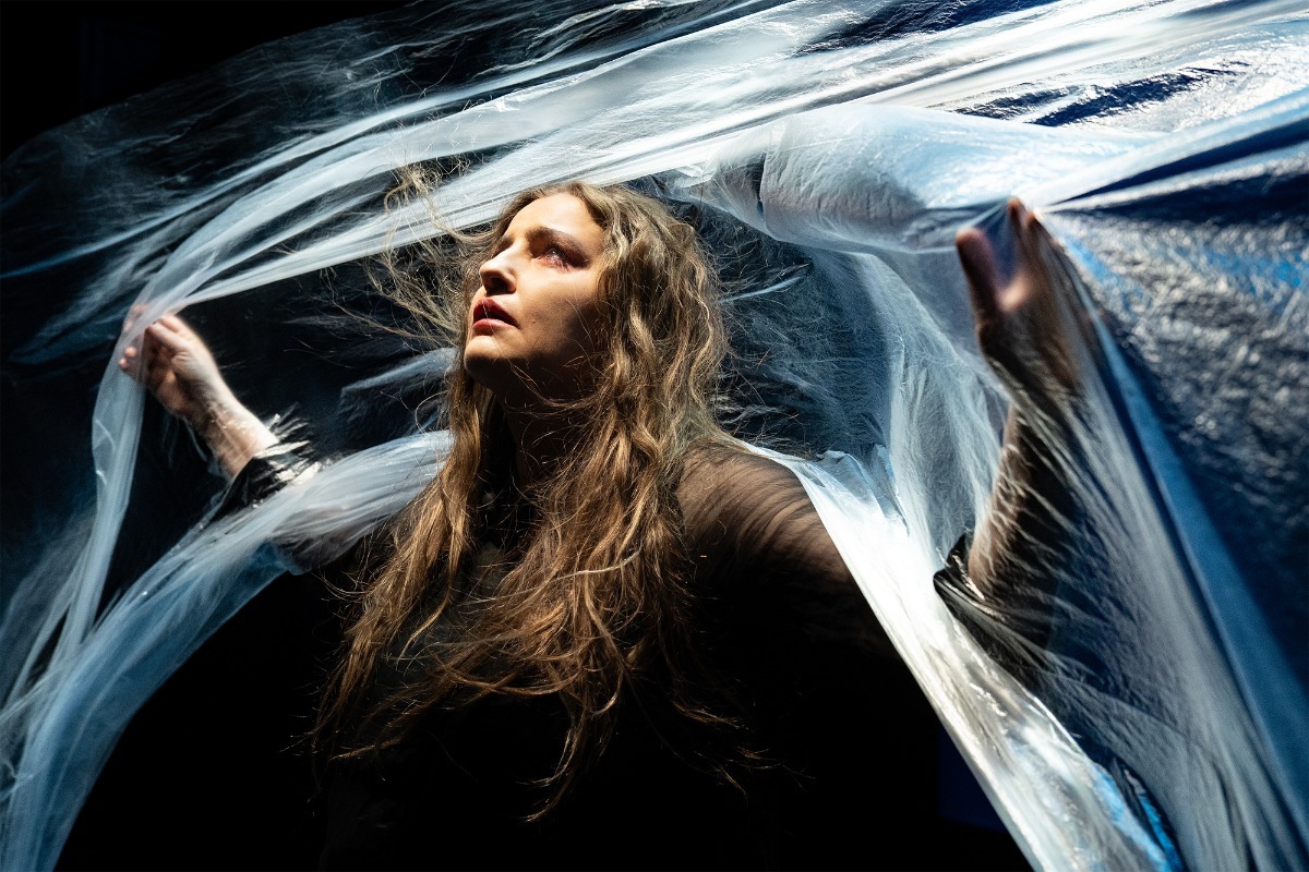 Η Δούκισσα της Πλακεντίας: Η Μαρία Κίτσου πρωταγωνιστεί στη νέα παράσταση του Γιώργου Νανούρη