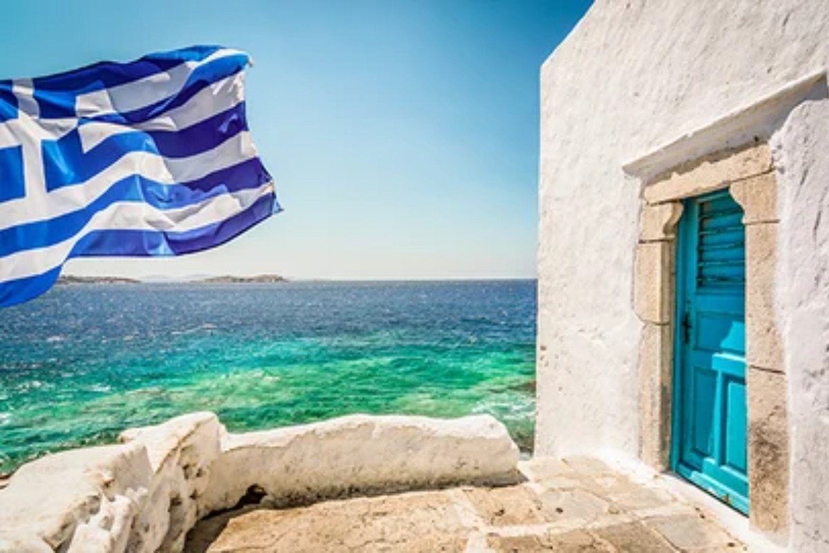Διανυκτερεύσεις έως ‑50% για το τριήμερο της 28ης Οκτωβρίου!
