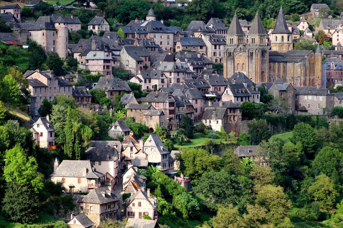 Αυτό είναι το ωραιότερο χωριό του κόσμου για το 2025 – Και έχει το τύμπανο της Δευτέρας Παρουσίας
