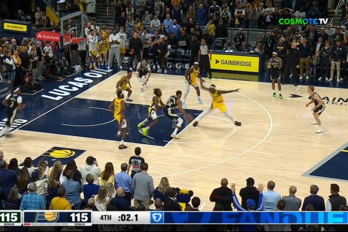 Το απίθανο buzzer beater του Γιάννη Αντετοκούνμπο