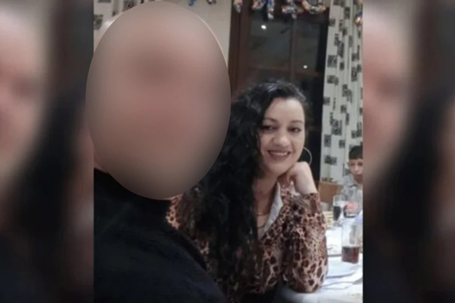 Γυναικοκτονία στον Βόλο: «Είδα τον μπαμπά να καρφώνει τη μαμά με μαχαίρι», ψέλλισε στους αστυνομικούς ο γιος της οικογένειας