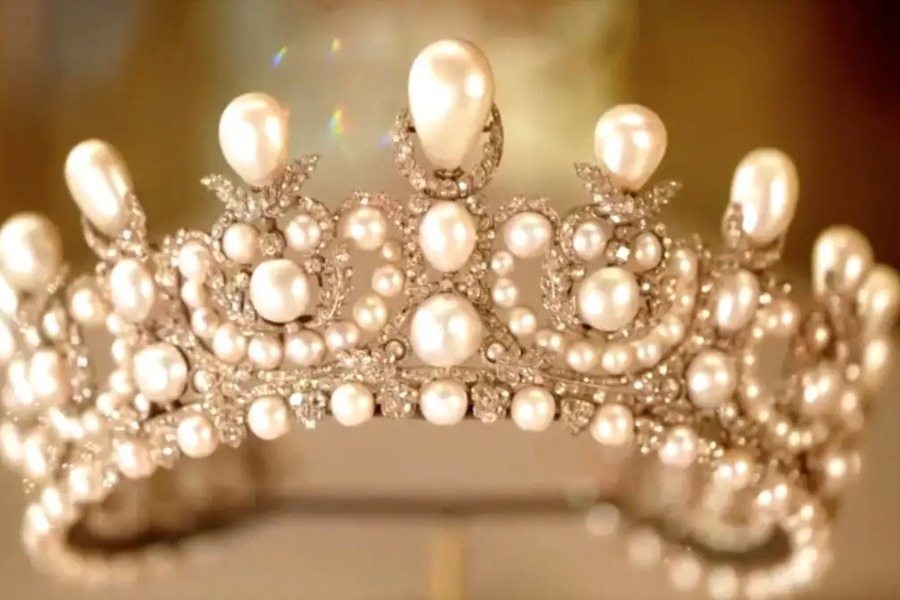 Λούβρο: Πληροφορίες ότι οι κλέφτες προσέγγισαν ισραηλινή εταιρεία για να πουλήσουν τα κοσμήματα στο Darknet