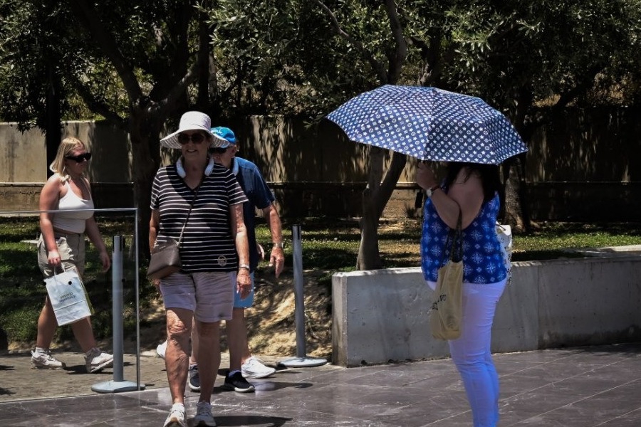 Καύσωνας διαρκείας προ των πυλών – Σε ποιες περιοχές θα φτάσει η θερμοκρασία στους 45 βαθμούς