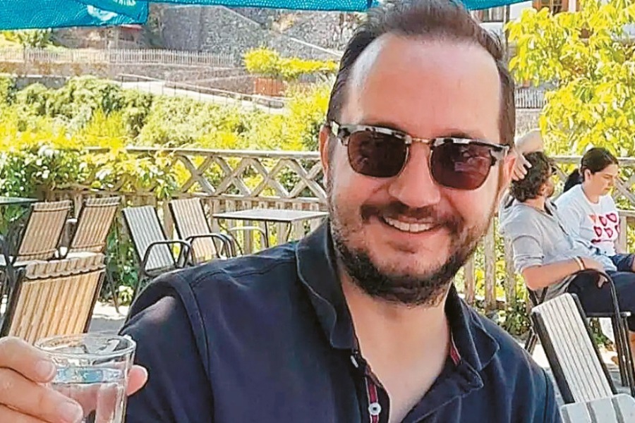 Για αρπαγή και δολοφονία του γιου τους μιλούν οι γονείς του Βασίλη Καλογήρου - Δήλωσαν παράσταση πολιτικής αγωγής αν και δεν υπάρχει καμία κατηγορία σχετικά με τον θάνατο του 39χρονου ψυχολόγου
