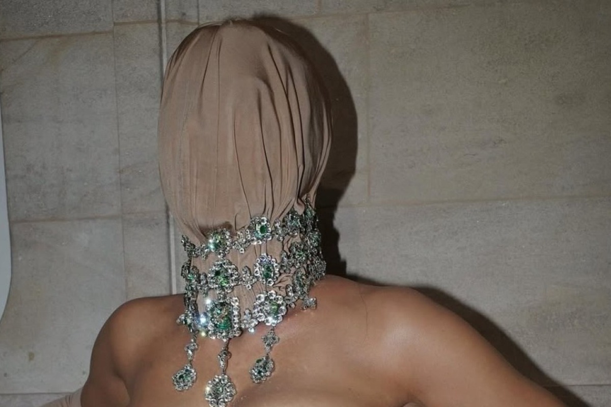 H εμφάνιση της Κιμ Καρντάσιαν στο Academy Museum Gala 2025 που συζητήθηκε