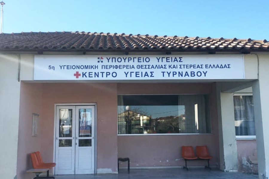 Βρέφος πέθανε αιφνίδια στη Λάρισα: Μεταφέρθηκε στο νοσοκομείο από τη γιαγιά του