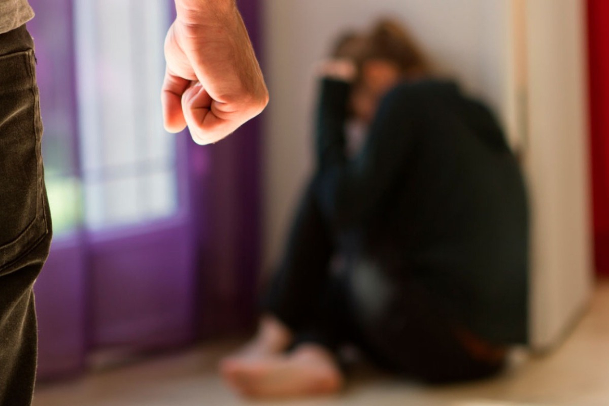 Κορωπί: Το μαρτύριο της 40χρονης, η ζωή στα social media και η έκπληξη που ετοίμαζε στον 50χρονο - Σε κρίσιμη κατάσταση σε ΜΕΘ του Ερυθρού Σταυρού νοσηλεύεται η 40χρονη μετά από την άγρια κακοποίηση από τον σύζυγό της