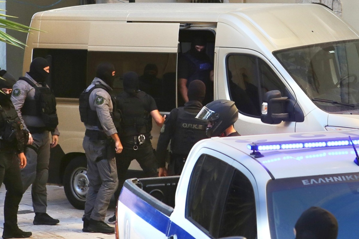 «Μου στέλνει αυτός, πήγαινε δείρτε τον» ‑ Οι παραγγελίες ξυλοδαρμών από τον Αρχιμανδρίτη που εμπλέκεται στη μαφία της Κρήτης