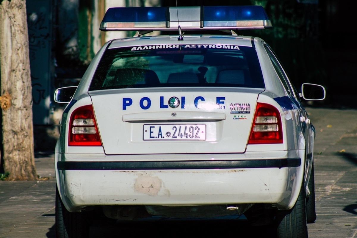 Θεσσαλονίκη: 18χρονη με τον σύντροφό της ξυλοκόπησαν τον πρώην και τον πατέρα του