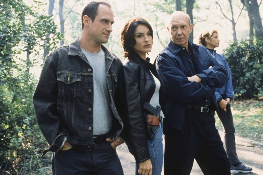 Έξαλλοι οι θαυμαστές του «Law and Order» για τη δολοφονία πρωταγωνιστή στην πρεμιέρα της 27ης σεζόν
