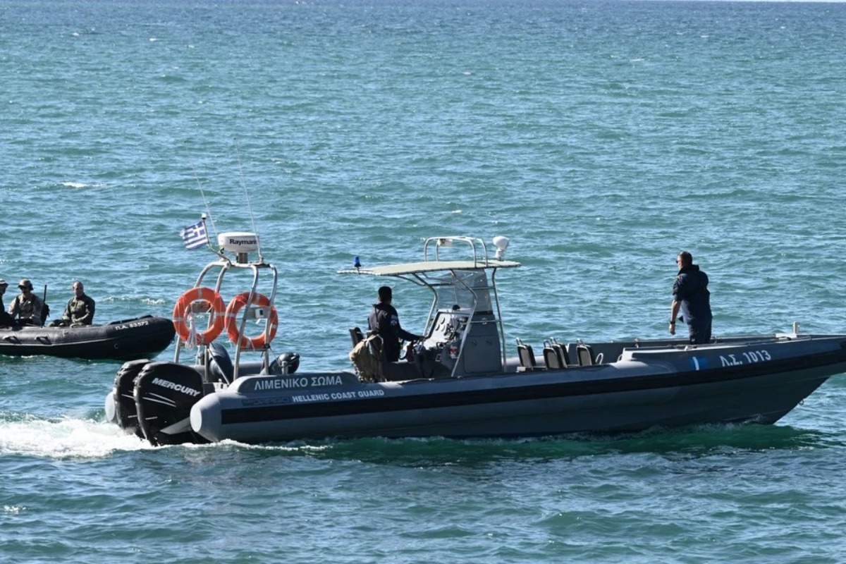 Θρίλερ εν πλω: Κρατούμενος Τούρκος έπεσε στη θάλασσα μεταξύ Χίου και Λέσβου ‑Έρευνες για τον εντοπισμό του