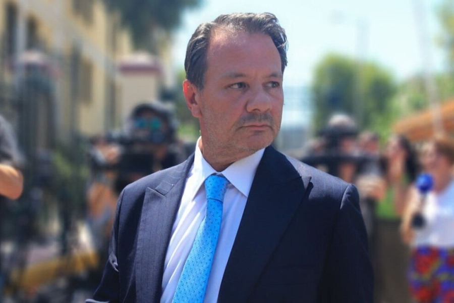 «Πλήρωσα τον Απόστολο Λύτρα πουλώντας το σπίτι μου στη γυναίκα του» – Τι καταγγέλλει πρώην πελάτισσά του