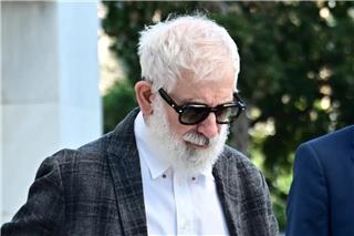 Πέτρος Φιλιππίδης: Ποινή φυλάκισης 3 ετών με αναστολή για τις δύο απόπειρες βιaσμoύ