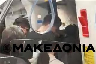 Μετρό Θεσσαλονίκης: Βίντεο από την στιγμή που κατέβηκαν οι επιβάτες από τον συρμό και περπάτησαν στη σήραγγα