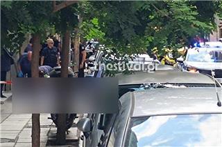 Θεσσαλονίκη: Βουτιά θαvάτου για νεαρή γυναίκα από μπαλκόνι πολυκατοικίας στο κέντρο