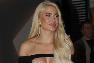 Ιωάννα Τούνη: Ενοχλημένη με δημοσιογράφους στο αεροδρόμιο – «Μπορώ να ζήσω τη ζωή μου;»