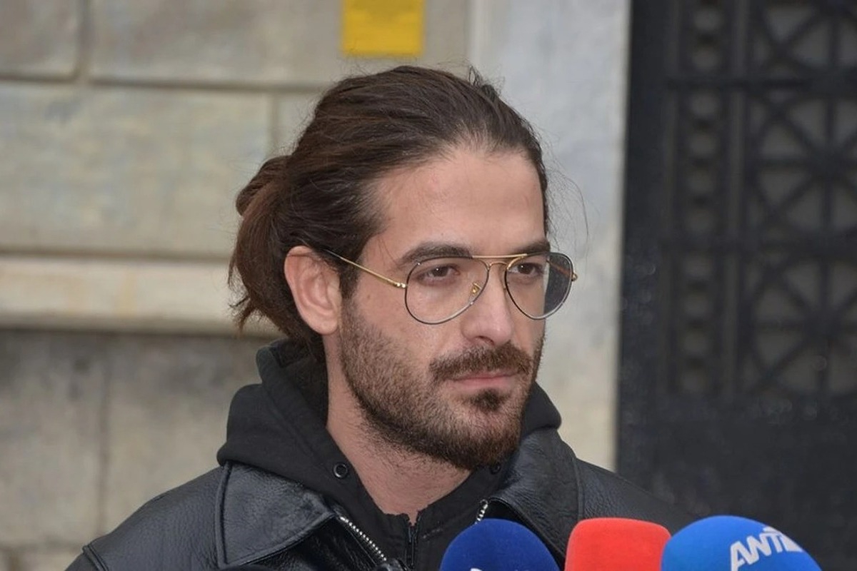 Ελεύθερος ο Μουγκοπέτρος μετά τη μήνυση της συζύγου του: «Σεβόμενος τα παιδάκια μου δεν έχω να πω τίποτα για τη μητέρα τους»