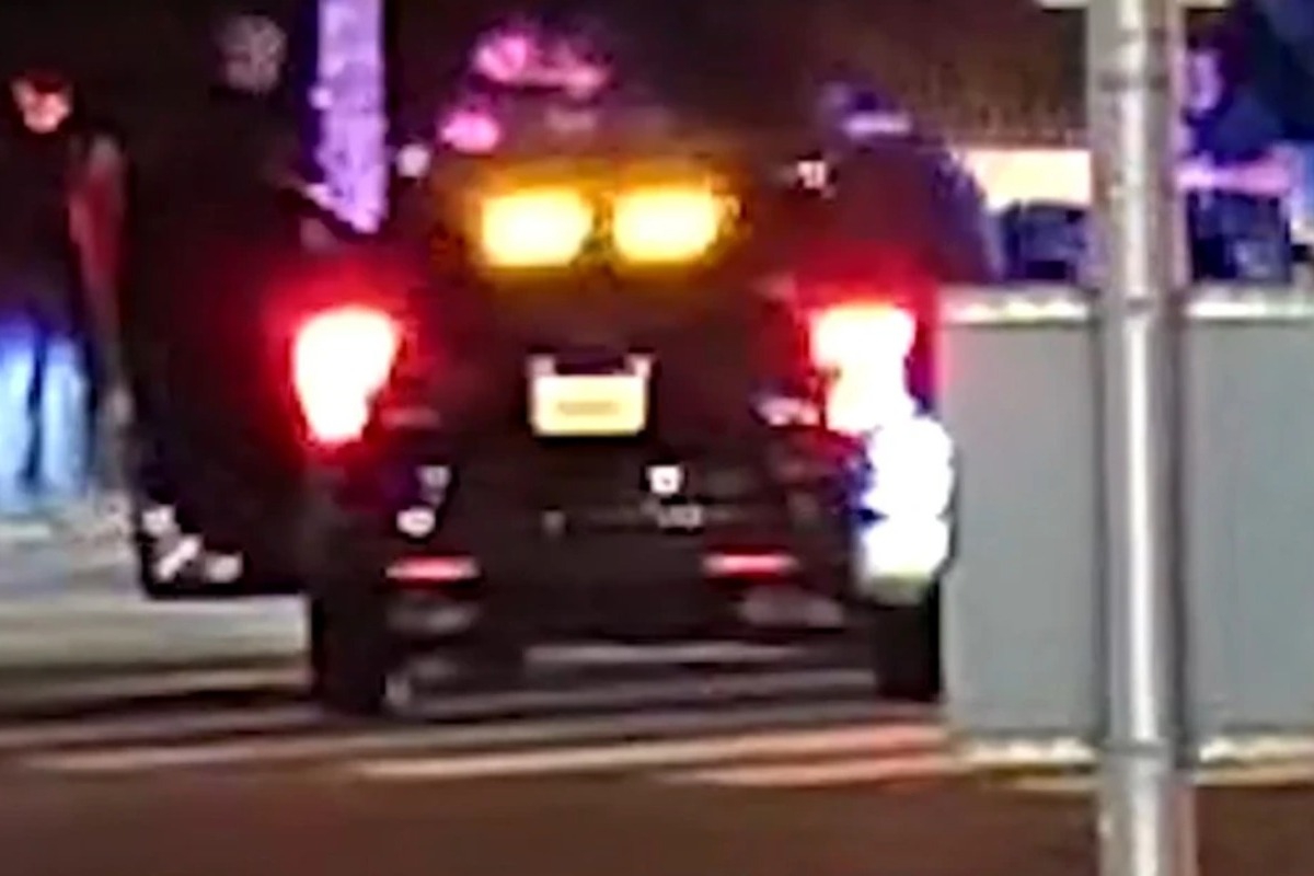 H στιγμή της σύλληψης του Νικ Ράινερ από την αστυνομία μετά τη δολοφονία των γονιών του - Αντιμετωπίζει ακόμη και τη θανατική ποινή