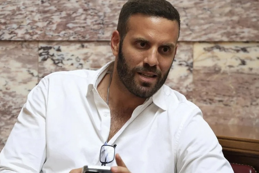 Νίκος Παππάς: «Δεν κρύβομαι» - Βρίσκεται στην Ελλάδα σύμφωνα με το περιβάλλον του - Ο Νίκος Παππάς παραμένει ασύλληπτος μετά την επίθεση στον δημοσιογράφο - Αγνωστες οι επόμενες κινήσεις του