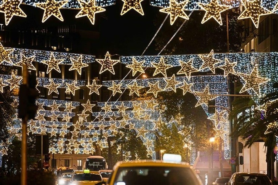 Χριστούγεννα 2025: Ανακοινώθηκε το εορταστικό ωράριο – Πώς θα λειτουργήσουν τα εμπορικά καταστήματα