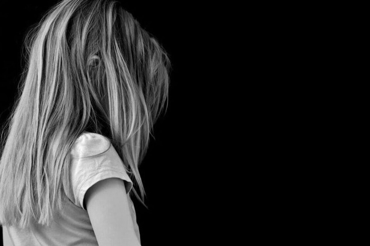 Θεσσαλονίκη: 13χρονη κατήγγειλε ότι έπεσε θύμα ξυλοδαρμού από τους γονείς της - Όπως κατέθεσε η ανήλικη, δεν ήταν η πρώτη φορά που οι γονείς άσκησαν βία εναντίον της