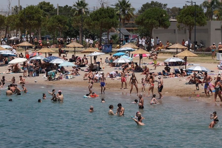 «Τραβάει» μέχρι την Κυριακή ο καύσωνας: Τους 44 βαθμούς Κελσίου θα φτάσει ο υδράργυρος – Οι χειρότερες μέρες για την Αττική